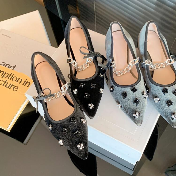 

Туфли-лодочки Мэри Джейн из золотого бархата с острым носком в стиле ретро 2025 с жемчужной цепочкой 35 чёрный