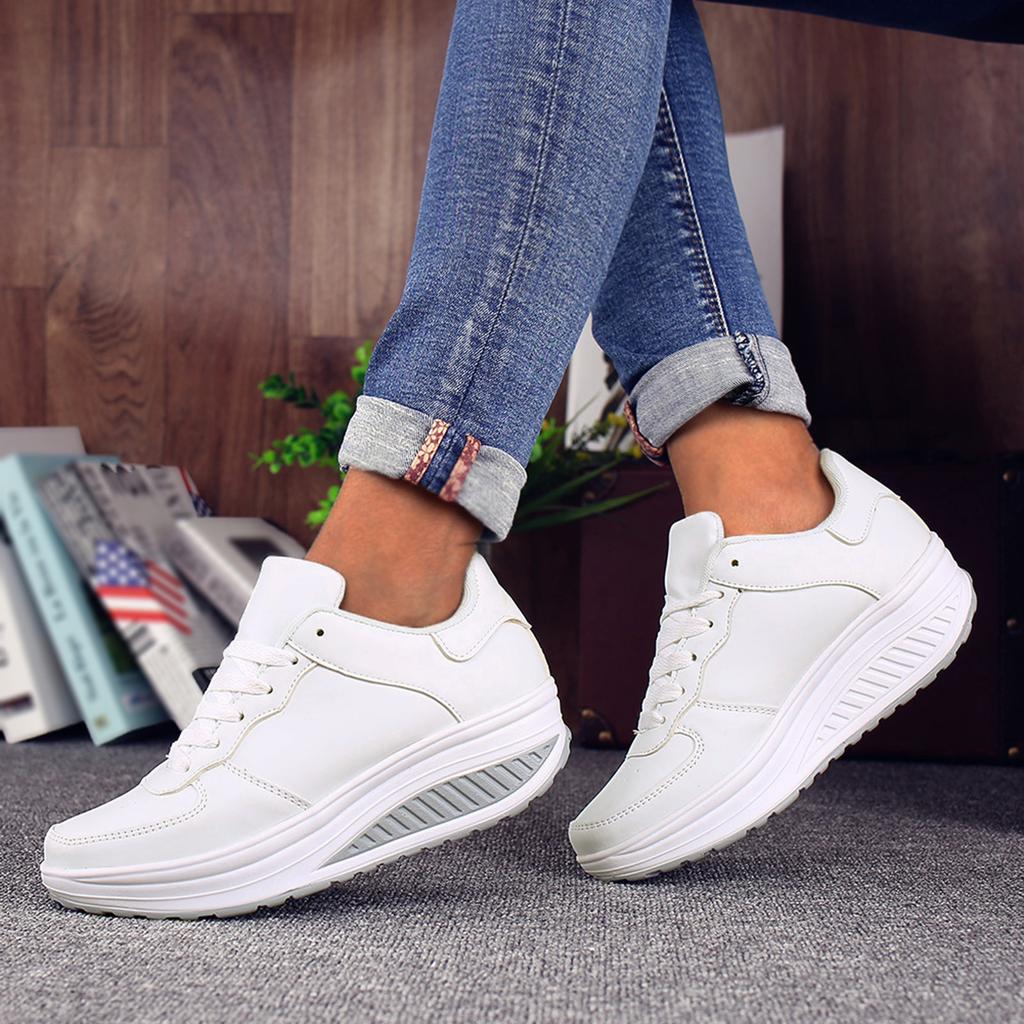 Lace Up Sports Mesh Walking Shoes Women Fashion Wedge Platform Loafers Sneaker Roller Skates for Women