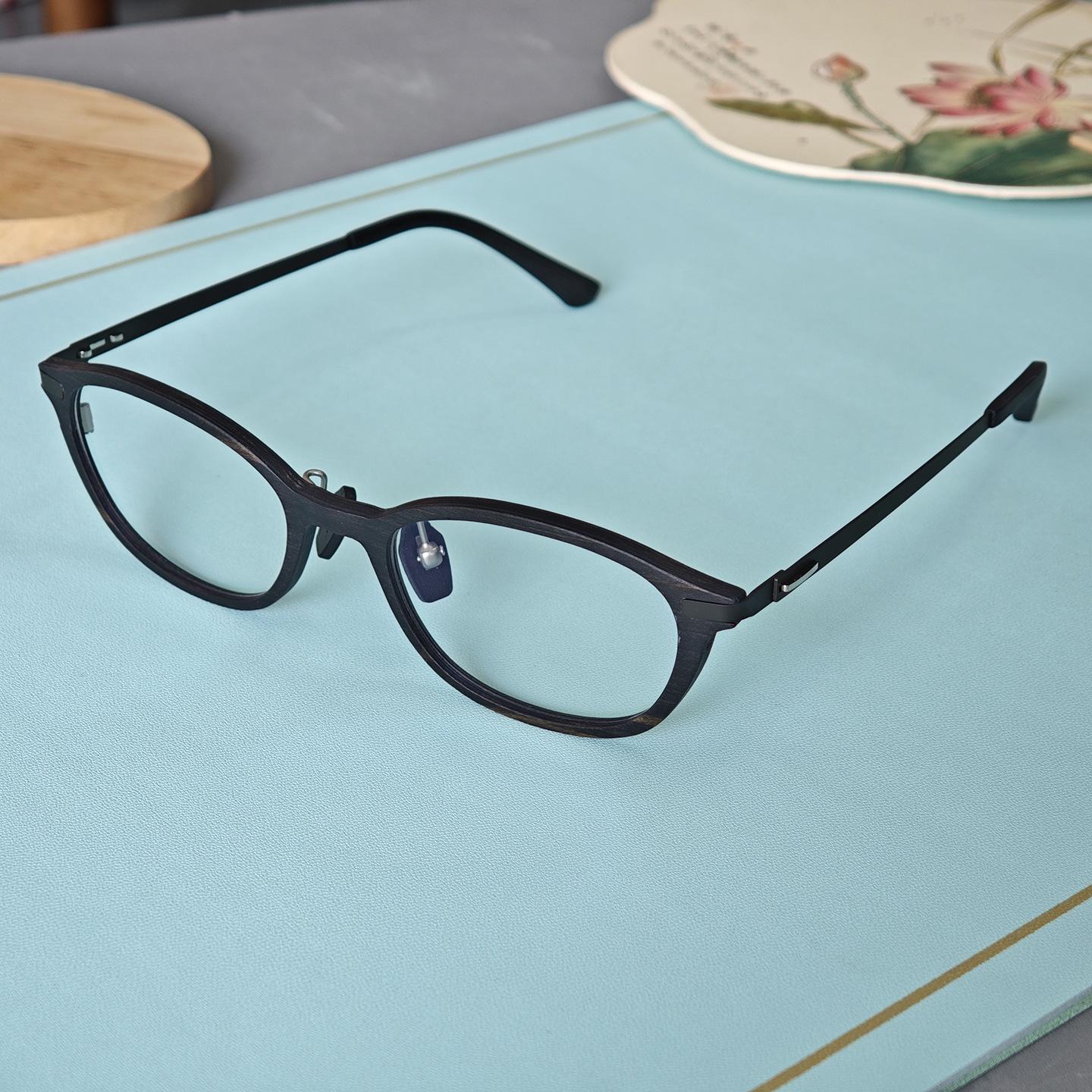 Summer Retro Sandalwood Titanium Alloy Glasses Frame - Men s  Women s Light Luxury