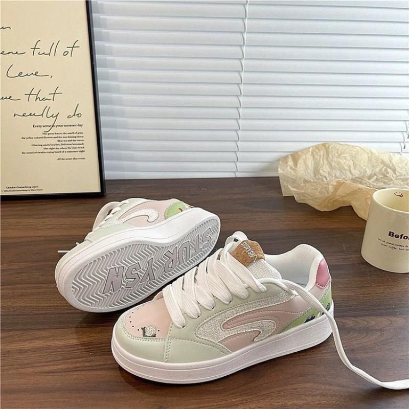 Kleine frische kleine weiße Schuhe Damen Herbst Sport Skateboard Schuhe neuer Retro-Stil vielseitige lässige Board-Schuhe Damen