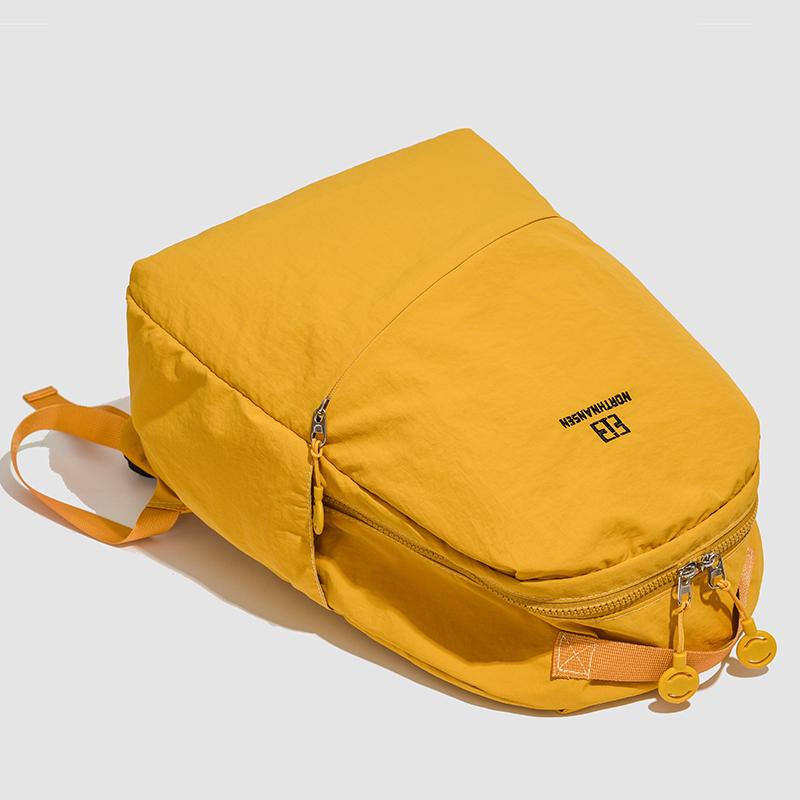 Lightweight Outdoor Sports Backpack for Men and Women Casual Travel Nylon Bag with Arc Shoulder Straps Dual-tone Available