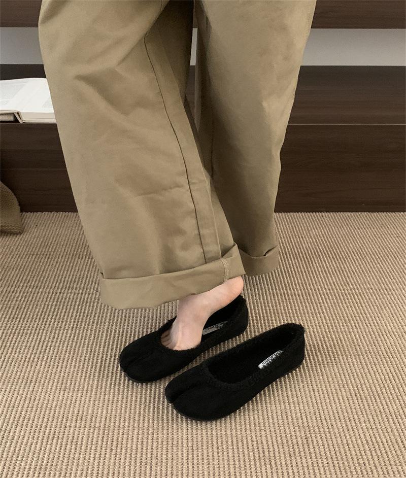 Internet celebrity Mao Mao shoes women wear in autumn and winter 2025 new flat-bottomed one-pedal cotton ladyshoes fashion soft-soled Doudou shoes