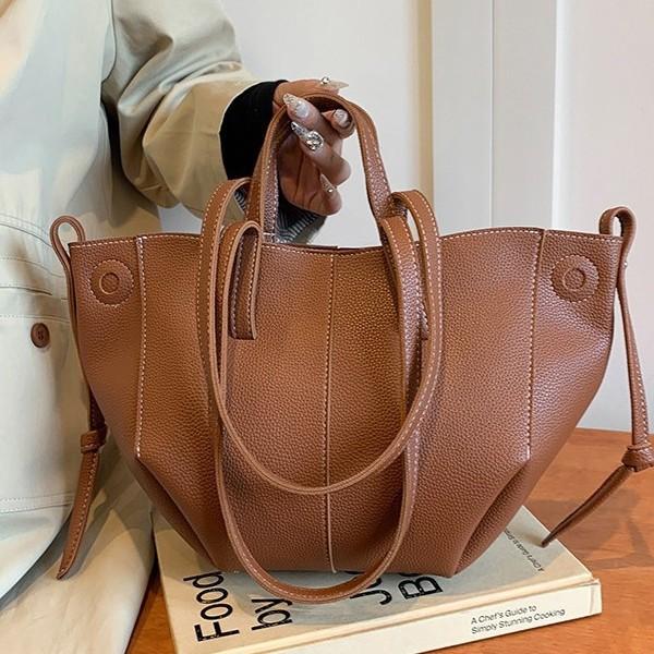Women's fashion shoulder bag Merad tote bag pleated dumpling handbag girlfriend shopping backpack