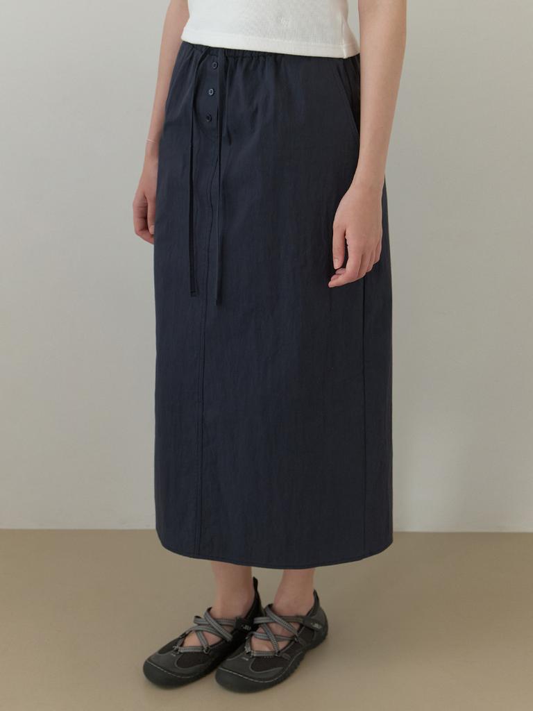 Deomiteun Ridge Button H Skirt (Navy)