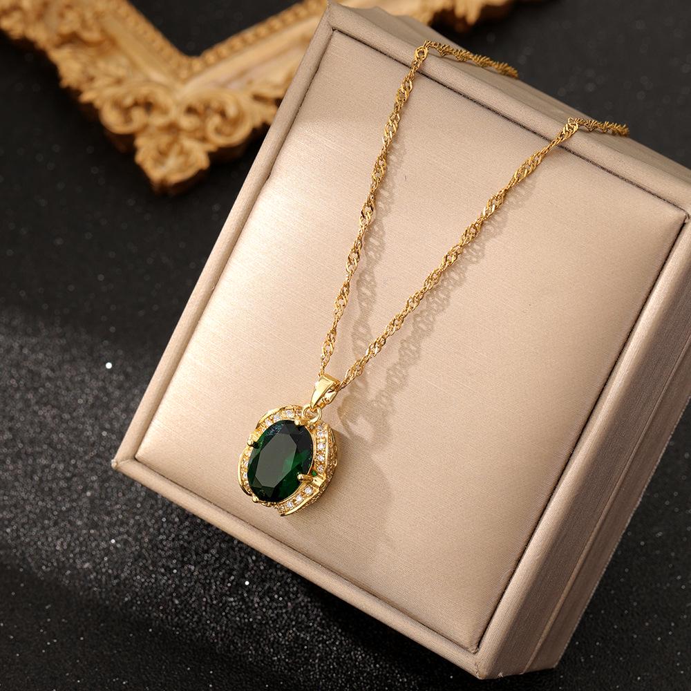 Elegante Pingente de Cabacinha com Fecho de Paz de Jade - Corrente para Clavícula em Aço Titânio no Estilo Chinês Retro