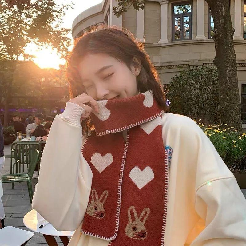 New Autumn and Winter Short Neck Scarf for Women Knitted Neck Protector Soft Girl Korean Versatile Warm Love Kangaroo Head Student