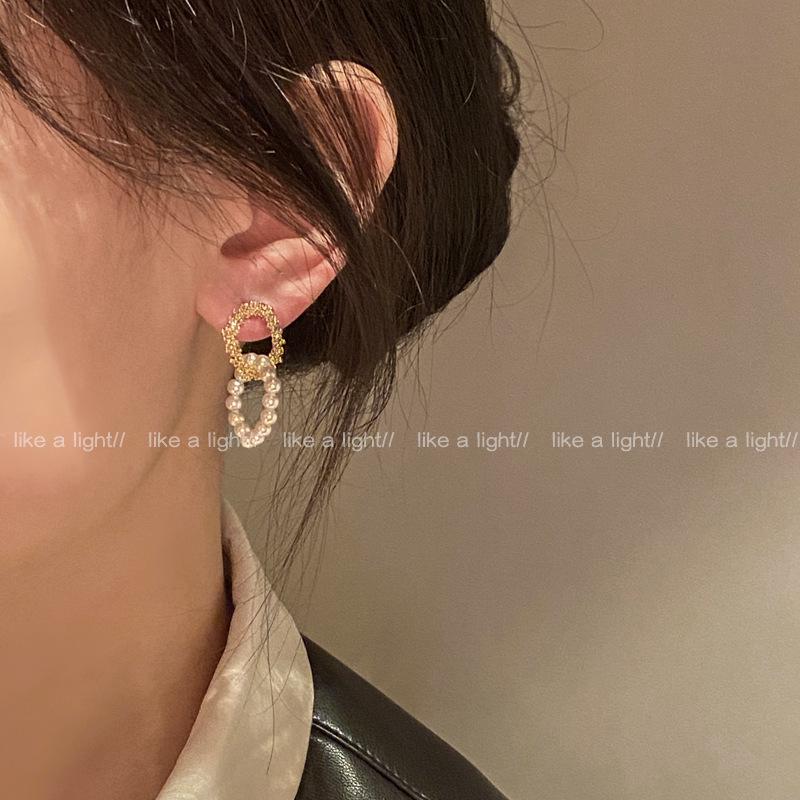 Baroque Pearl Stud Earrings: 2023 Trendy French Retro Style for Women