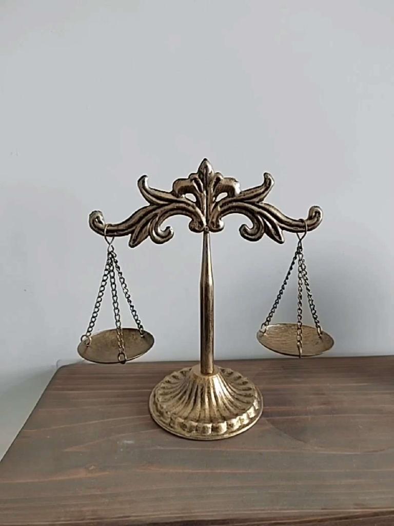 Nordic Iron Balance Ornaments Office Decor Gift for Friends Metal Gifts Study Desk Retro Pure Handmade Daily Craft Decoration