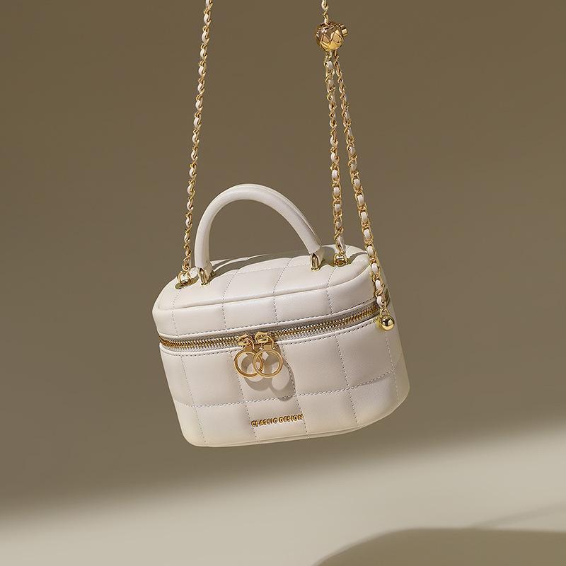 2025 New Genuine Leather Women s Bag Small Style Box Bag Casual Chain Shoulder Crossbody Bag Beige（viney）