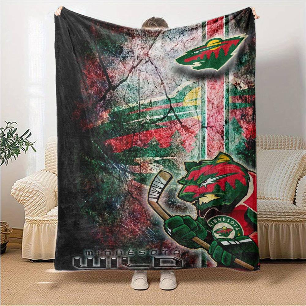 Minnesota Wild Print Flannel Blanket High Quality Warm Comfortable Cover for All Seasons Perfect for Gifts Home Decor