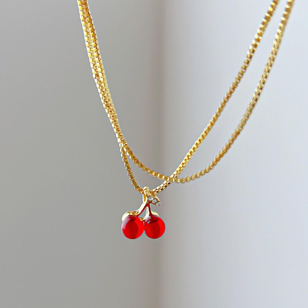Niche Design Diamond Red Cherry Pendant Necklace Earrings Set Fashion Versatile Accessories