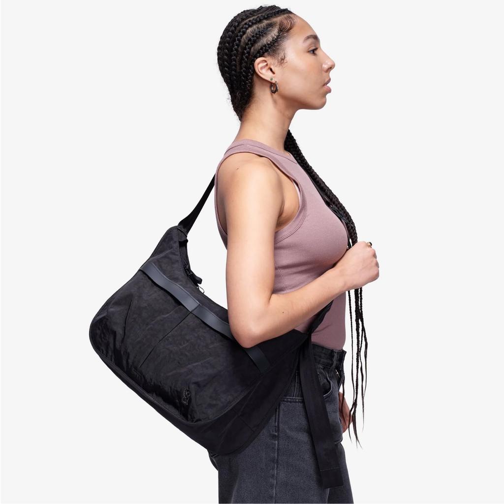 Chrome YOYOGI 14L MESSENGER Shoulder Bag Mauve Purple Pink (Current Model) MAUV_MAUVE Water-Repellent