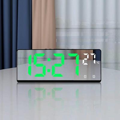 Hlasové ovládání Zrcadlový budík Digitální teplota Duální budík Odložení stolního stolku Noční režim 12/24H LED hodiny