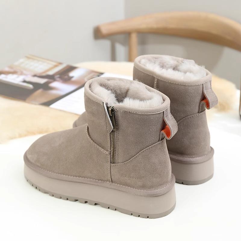 Winter Thick-soled Snow Boots Women's Fur Integrated New Short Tube Piled Thickened Non-slip Warm Cotton Shoes