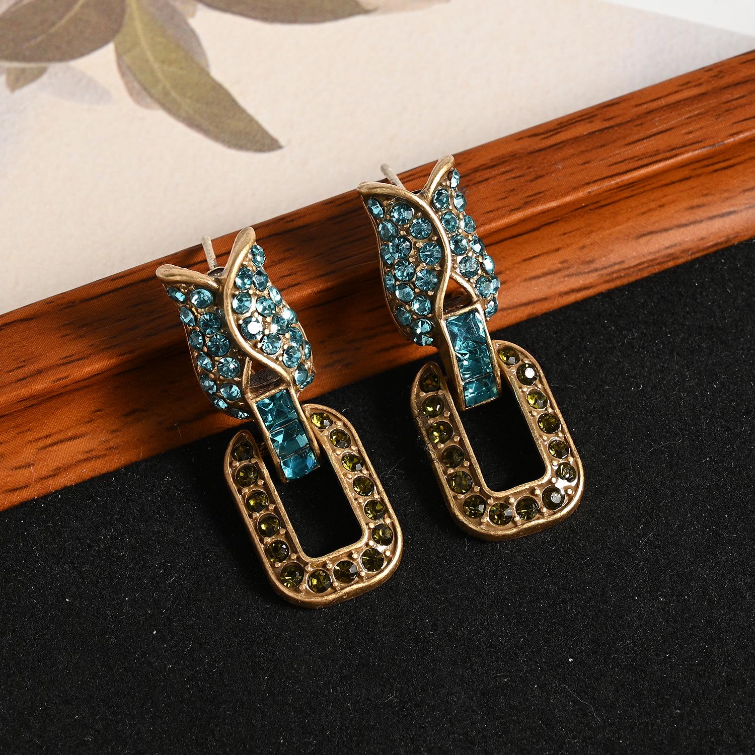 Sea Blue Retro Vintage Stud Earrings – Artistic Luxury Niche Style павлин голубой