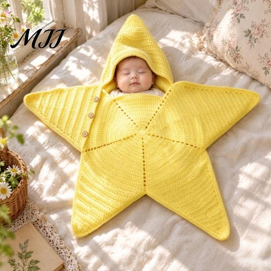 Cute Baby Photo Outfit Star Knit Sleep Sack, Christmas Newborn Swaddle with Hood, Festive Sleepwear Soft Wool Yarn Romper for 0-3 Months, Holiday