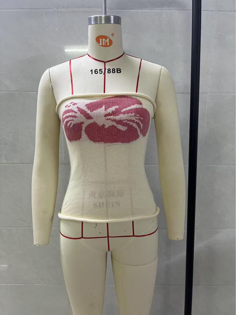 European & American Sexy Hot Sleeveless Knitted Bandeau Top for Women, 2025 Collection.