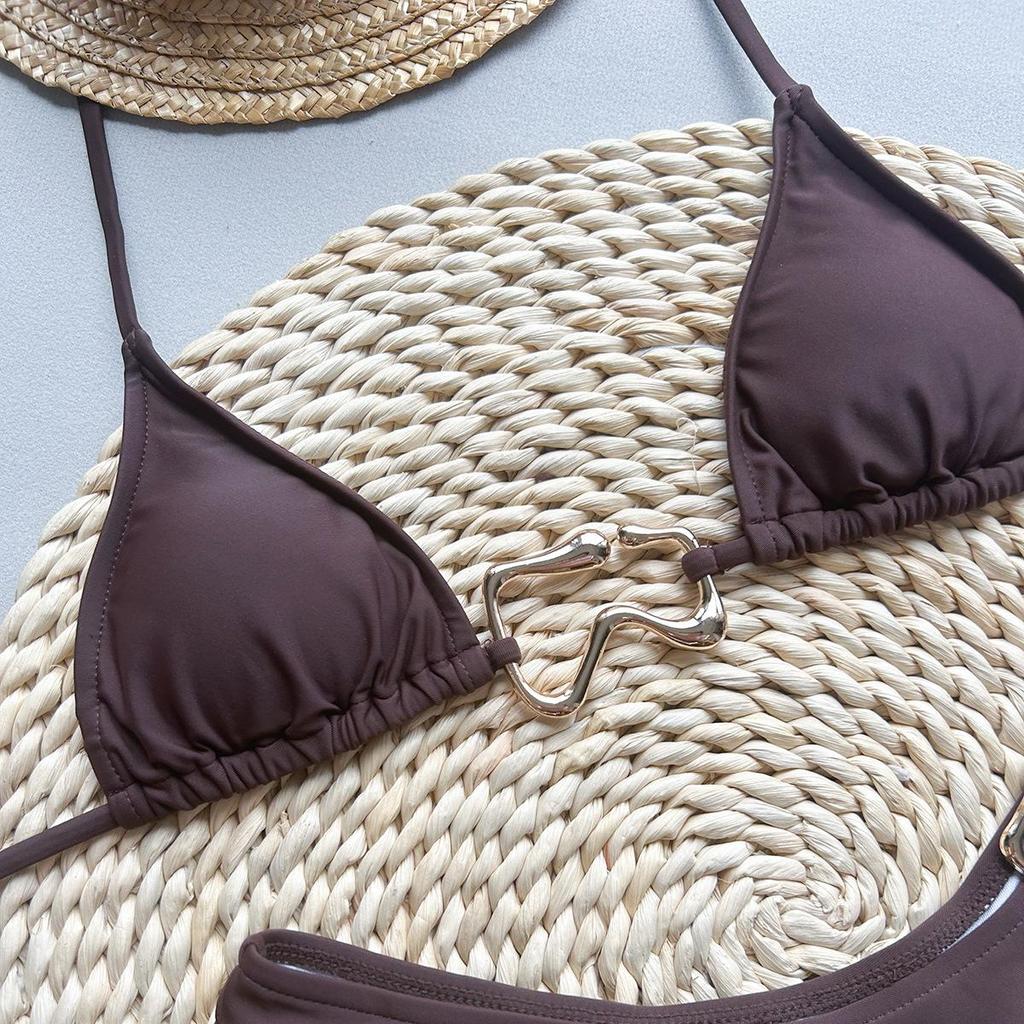 2025 Jednobarevná halter bikiny sada Lesklé plavky Dámské Lesklé plavky Bandážové bikiny Mikro tanga Biquini Brazilské plážové oblečení