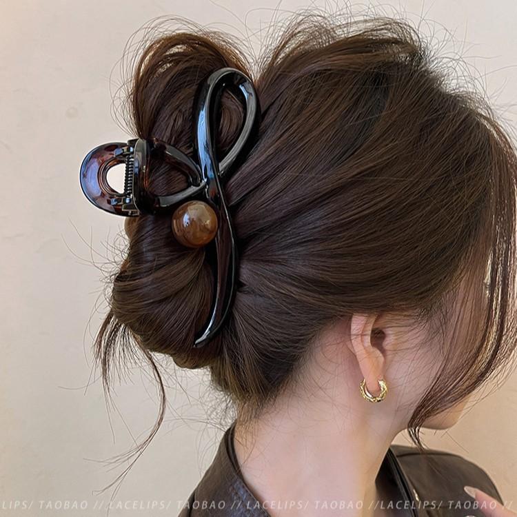 

French simple contrasting color wave grab clip female shark clip 2025 new back head hair headdress