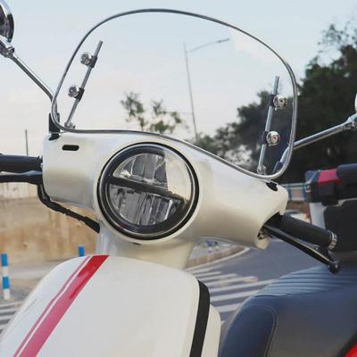 Motocyklové rámy a doplňky – Čelní skla a deflektory proti větru