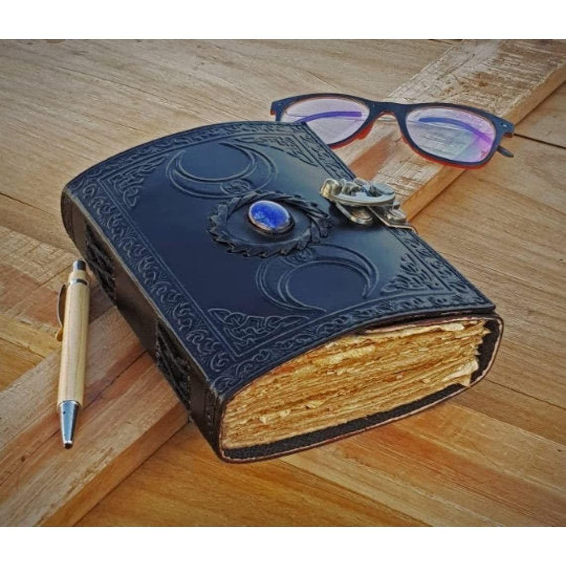 Diario De Cuero Hecho A Mano Con Relieve, 7x5 Pulgadas, Ideal Para Escribir O Como Libro De Visitas