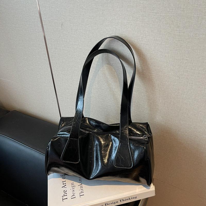 Bags Women's 2025 Autumn and Winter Korean Ins Retro Underarm Baguette Bag Versatile Commuter Casual Handheld Shoulder Bag