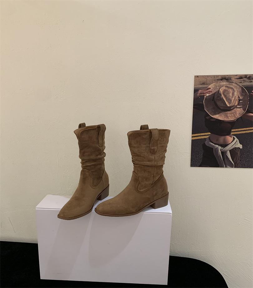 Inner Height Increasing Brown Suede V-Mouth Pile Medium Tube Martin Boots Women's Boots 2025 Autumn High Heel Short Boots Skinny Boots