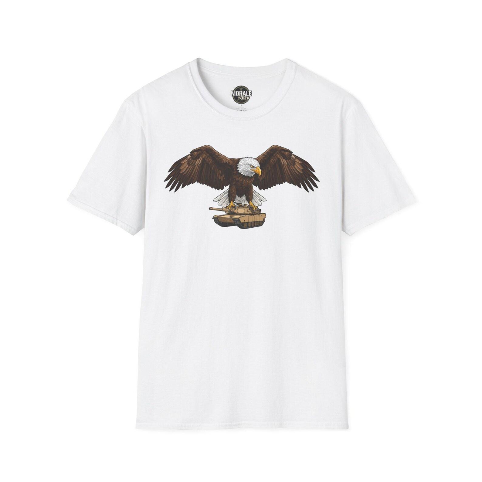 Bald Eagle Patriotic Wildlife T-Shirt | American Eagle Nature Art Tee | Veteran Gift M