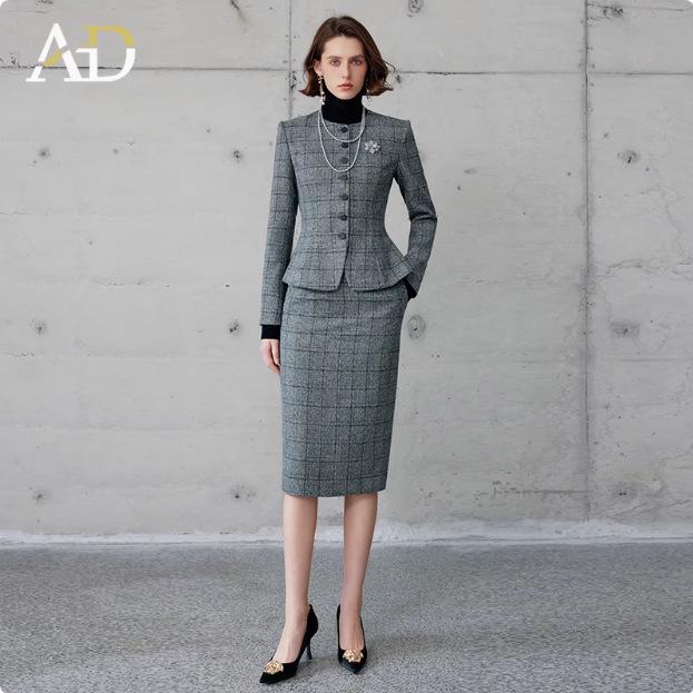 2024 Women's Gray Plaid Two-Piece Suit – Korean Style Formal Jacket & Skirt for Early Autumn