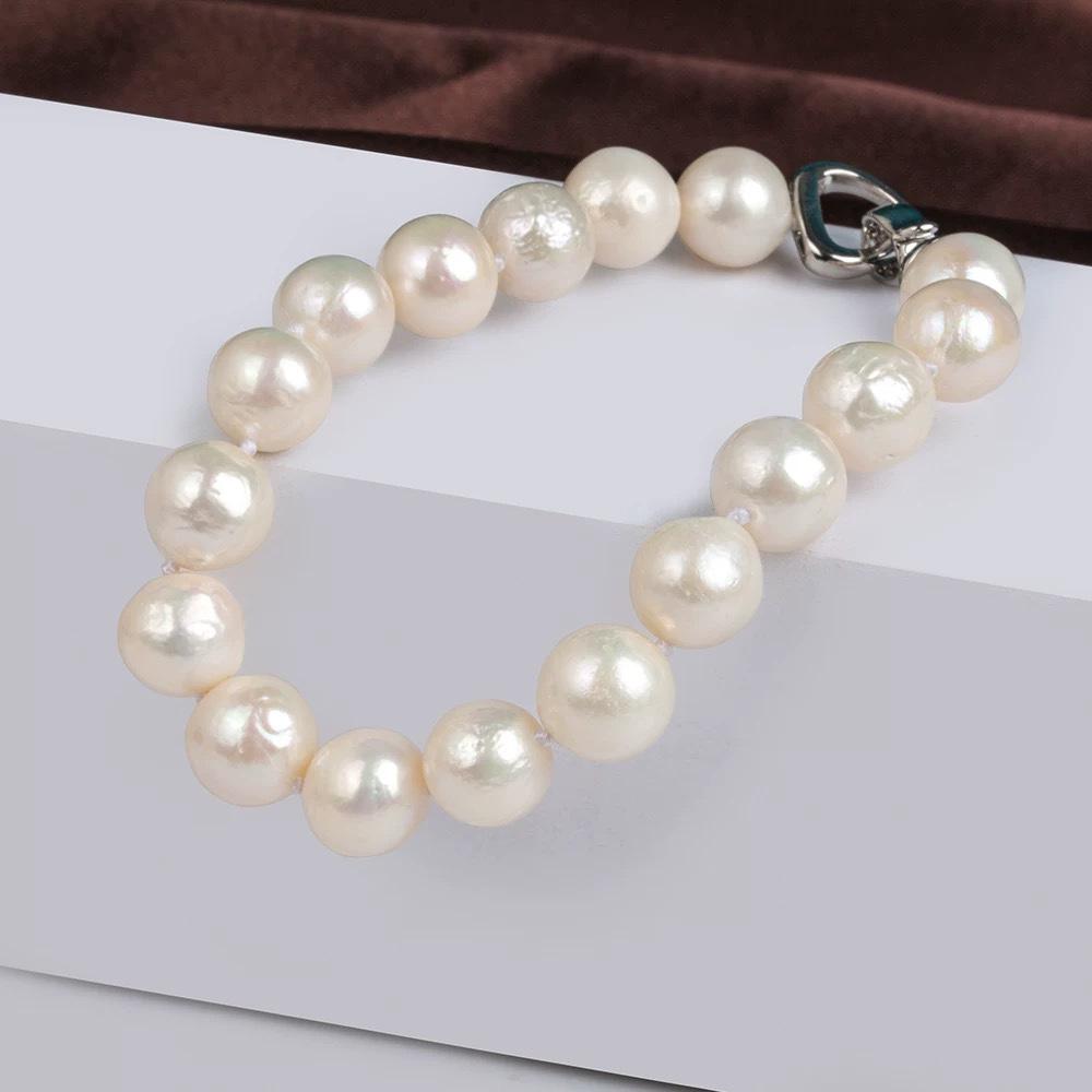 Wrinkled Edison Natural Freshwater Pearl Bracelet911mm A grand gift for your girlfriend in the Baroque style