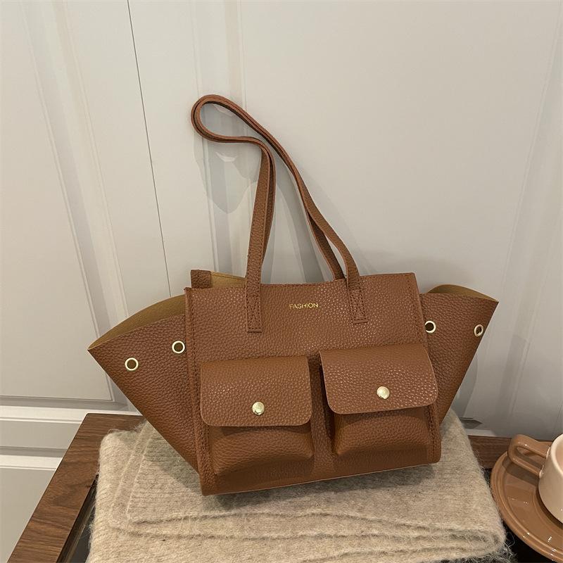 

Luxury Wing Bag Women Large Capacity Tote Bag With Multiple Pockets Magnetic Buckle Design Shoulder Bag Commuting Shopping Bag коричневий