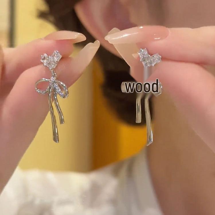 Elegant Retro Silver Zircon Heart Bow Earrings - Chic, Versatile, Sweet & Cool Style