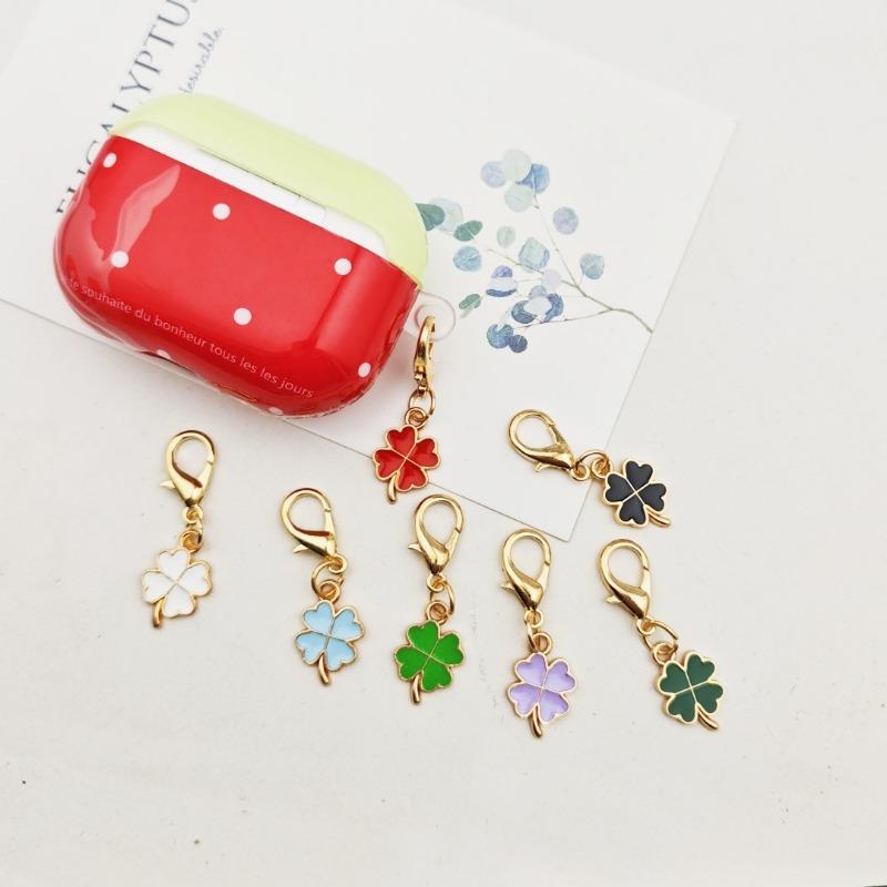 Alloy Drip Oil Clover Pendant Bag Pendant Women's Keychain