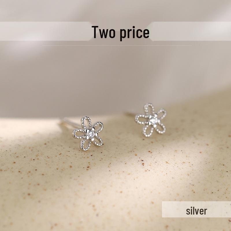 Su Chuang S925 Sterling Silver Mini Flower Stud Earrings with Single Diamond for Women 925 Silver платиновый