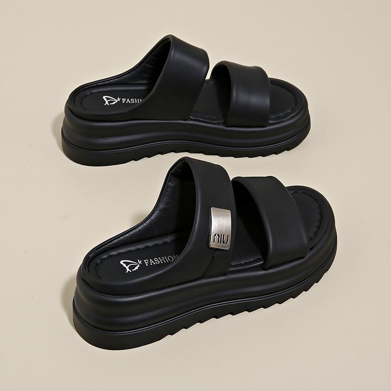 One-word Slippers Women's Summer Wear 2025 New Muffin Small Thick-soled Sandals with Skirts Casual Beach Shoes