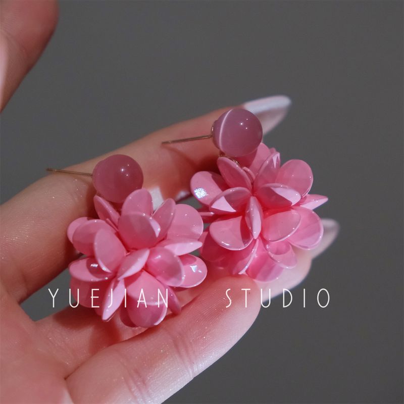 

Spring Glory ~ Pink Flowers Earrings Women Unique Beautiful Ear Studs Holiday Style Seaside Earrings Mosquito Coil Ear Clip A pair of ear needles