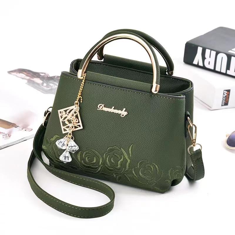 

Premium Fashionable Embroidered Hand-held Bag Versatile Top Appearance Horizontal Crossbody Small Bag Fashion Large Capacity Modern Style .