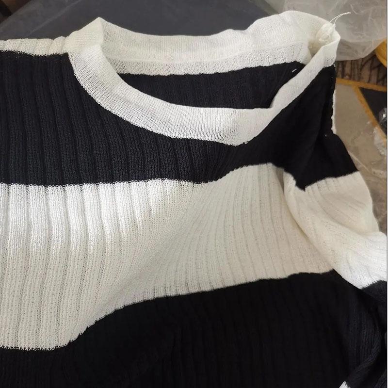 Pruhovaný zkrácený tenký pletený svetr s dlouhým rukávem Dámský ležérní top s kulatým výstřihem Jednoduché spodní tričko Y2k Pulovry Korejská móda