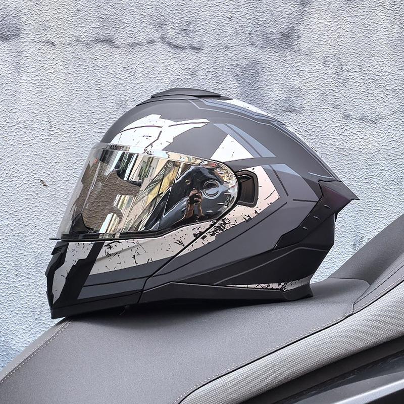 Motorcycle Helmet Men's and Women's Face-off Helmet Summer Locomotive Full Helmet Universal Safety In All Seasons
