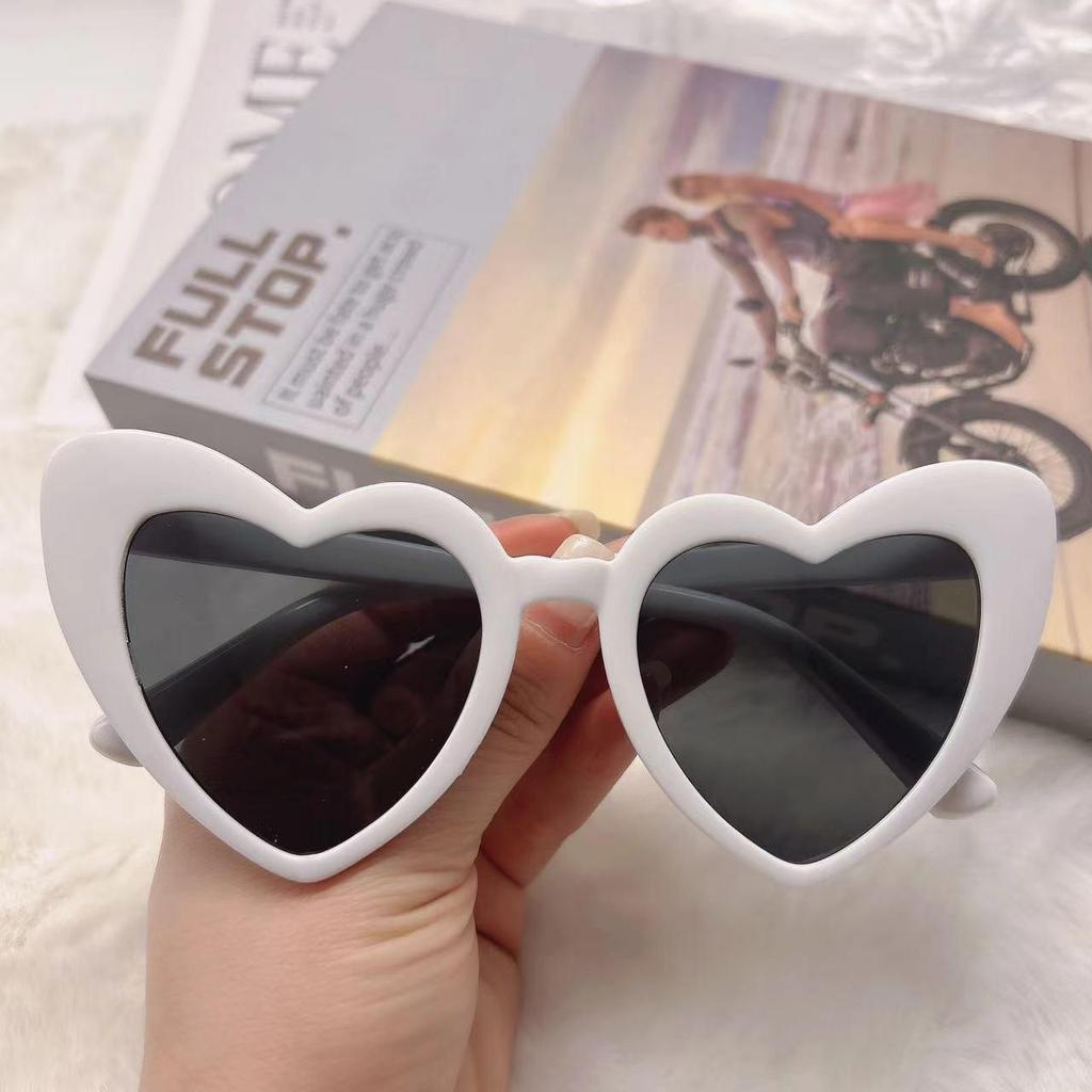 European Style Heart-Shaped Sunglasses for Women & Men - Trendy Korean Fashion Sun Protection Glasses