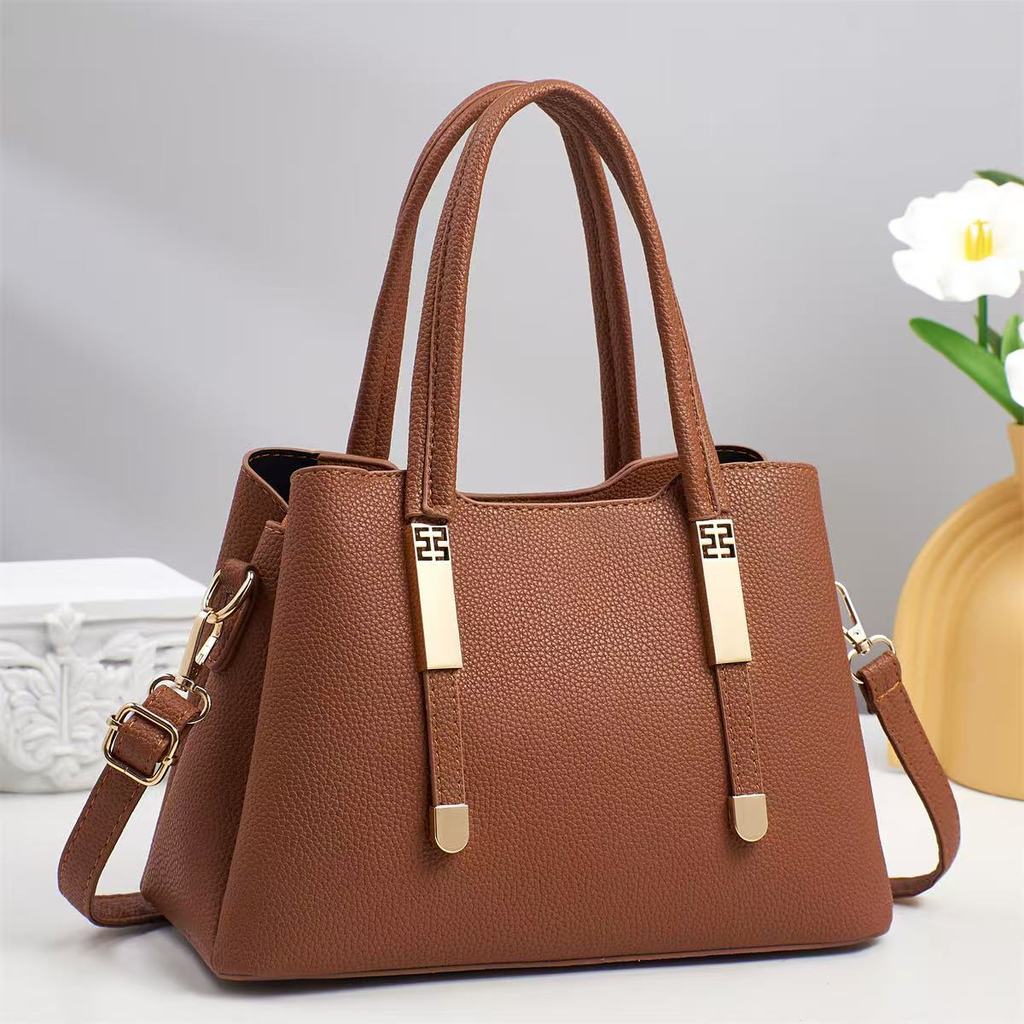 Womens Vintage Style Pu Motorcycle Bag With Zipper Closure For Day Use