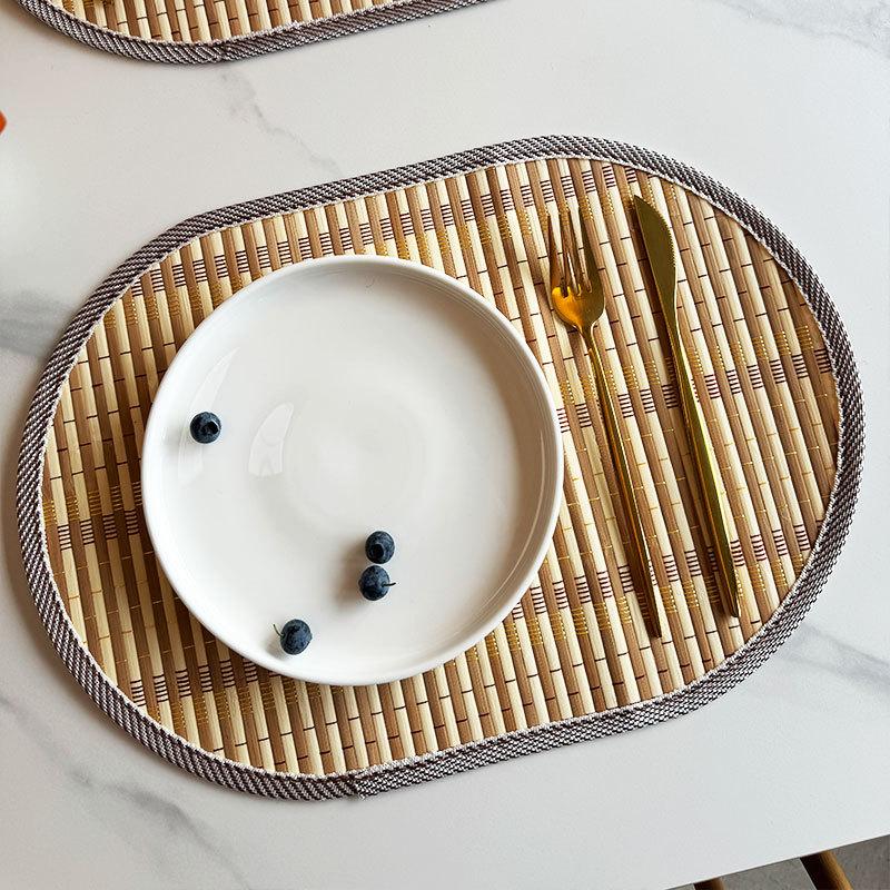 Woven Oval Placemat Nordic INS Bamboo Table Mat with Edge Binding, Heat-Resistant Dining Pad Home Restaurant Western Cuisine