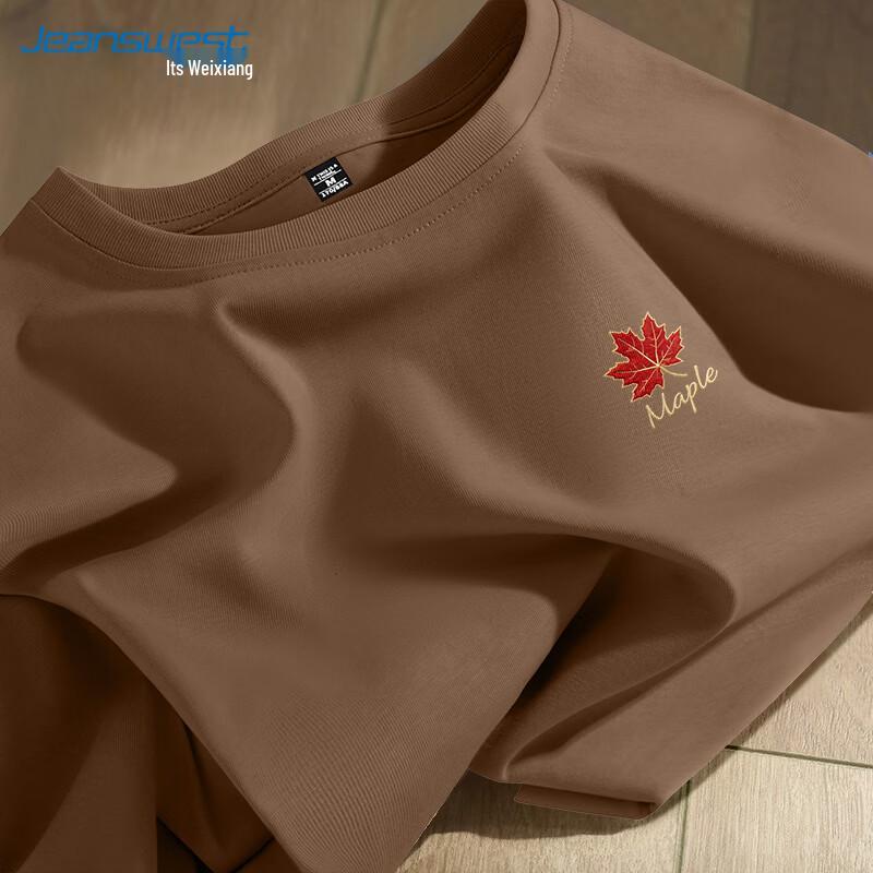 

Jeanswest Men s Loose Fit Cotton T-Shirt with Gold Maple Leaf Print M