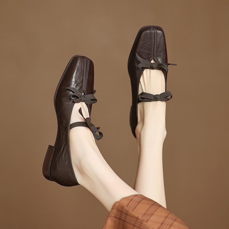 

Новые балетки Мэри Джейн из черной кожи, туфли с квадратным носком, с неглубоким вырезом, на низком каблуке, одинарные туфли, женские 39