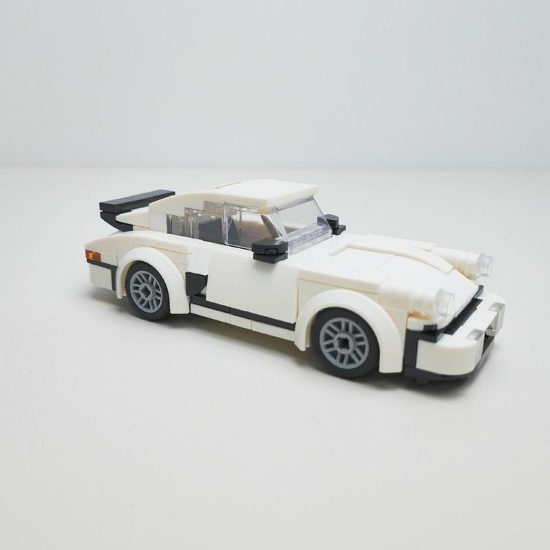 Popular Green Light Bus Building Blocks Shark Assembly Toys Simulated Sports Car Decoration Ornaments Collection Gifts