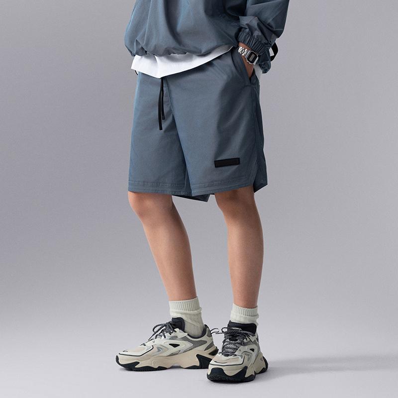 Li-Ning CF Series Solid Color Lace-Up Water-Resistant Woven Sports Shorts Men shorts Laser-Colorful AKSU643-1