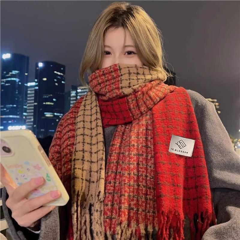 Scarf Autumn and Winter Women's New Autumn and Winter Atmosphere Plaid Scarf High-end Scarf