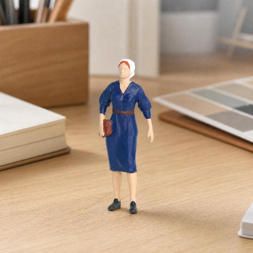 Stehende menschliche Figur Realistische Mini-Figuren mit gemalten Details Winzig