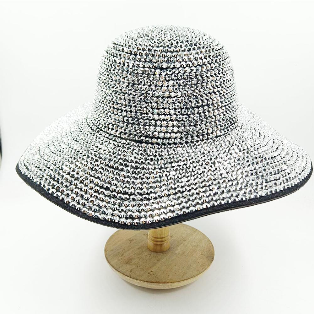 Chapeau Fedora Femme Accessoires Personnalisés Haut de Gamme Rouge Exquis Personnalisé Denim Mode Brillant Perle Strass Chapeaux de Cow-boy sombrero