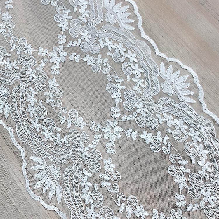 1ks Retro Vintage Krajkový Běhoun na Stůl - Dekorativní Ubrus pro Domácí Dekoraci a Kuchyňské Doplňky